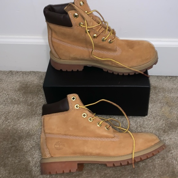 Timberlands - Picture 1 of 4